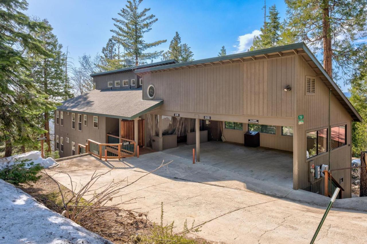 Falcons Nest Yosemite West Exterior photo